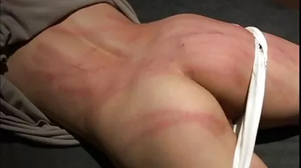 Meisjes vervangen tender Kont Onder kale gratis sexfim lul