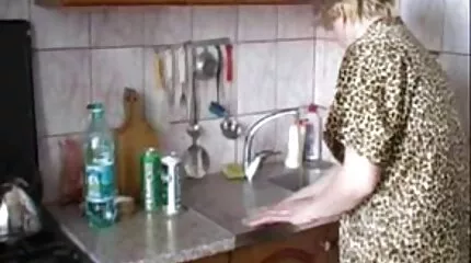Koreanen martelen hartstochtelijk een meisje met een gratis korte seksfilms mooi figuur