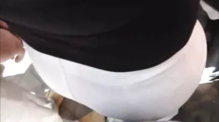 Geile zussen concurreren in seks met stiefvader in gratis pornofilms de kont en sperma