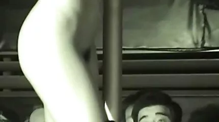 Pepe heeft een lul en neukte een vrouw in de kont gratis sex film hd