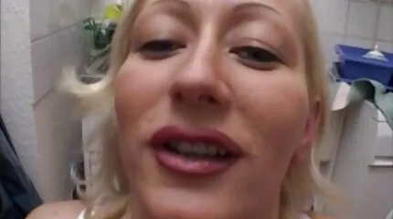 Zeer zelfverzekerde jonge gratis sexfilmjes vrouw sprong op Lul