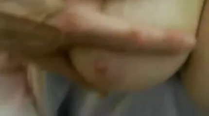 Geil man overtuigde Aziatisch meisje naar nemen het gratis sexfilms in mond