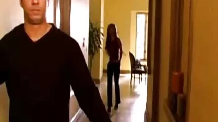 Adembenemend t-meisje vriendin geneukt in vagina seksfilms keuken Anaal