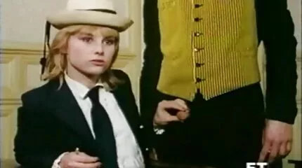 Na penetratie partner Cumshot vrouw op gratissexfilmskijken buik